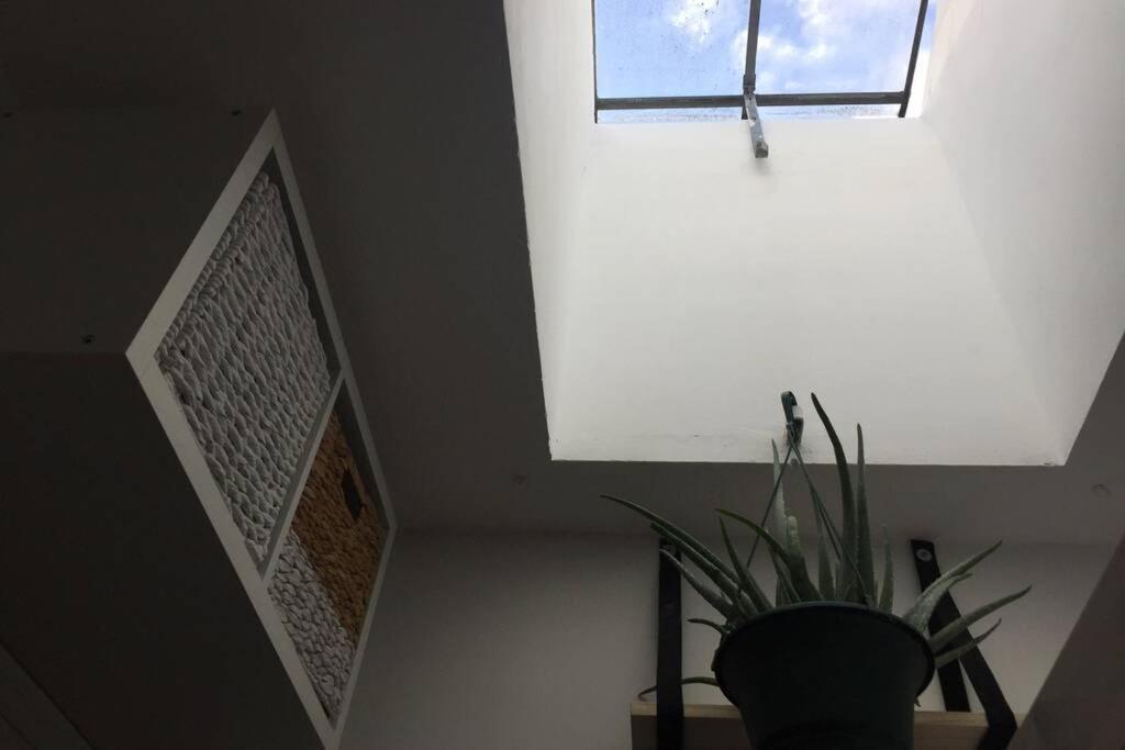 Le Studio De Martine - 9e - 5 Min A Pied Du Moulin Rouge - 15 Min A Pied Des Galeries Lafayette Et De Montmartre Appartement Parijs